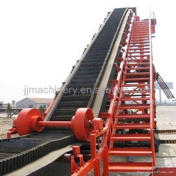 Mobile Bulk wallside conveyor machine 3