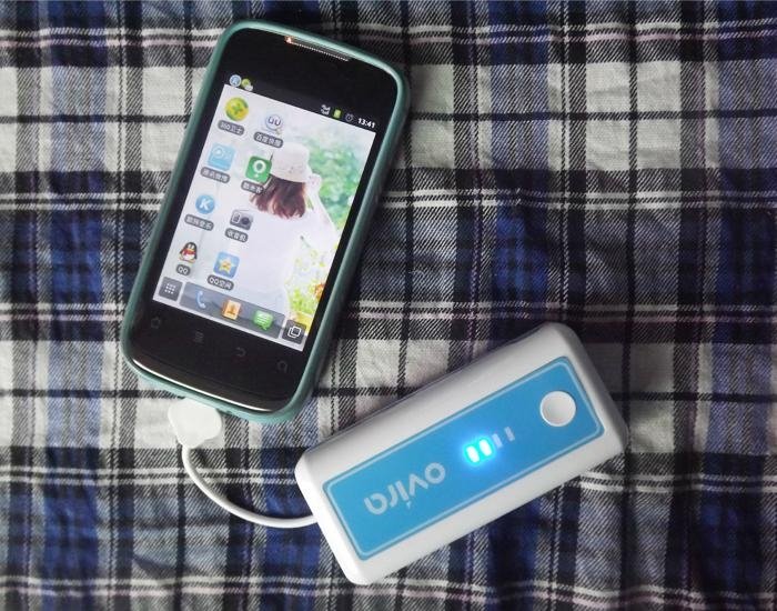 the newest 5200mah portable power bank 2