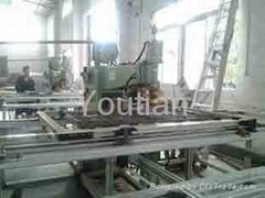 Automatic welding machine of long arm movement