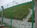 frame wire mesh fence  2