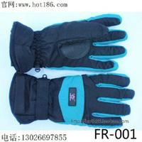 Heated Gloves for skiers 2