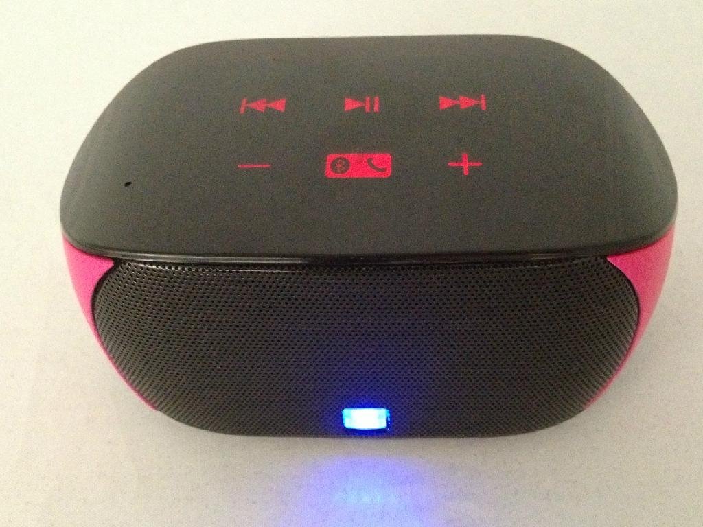 Portable mini bluetooth speaker with hands-free touch-panel control function 3
