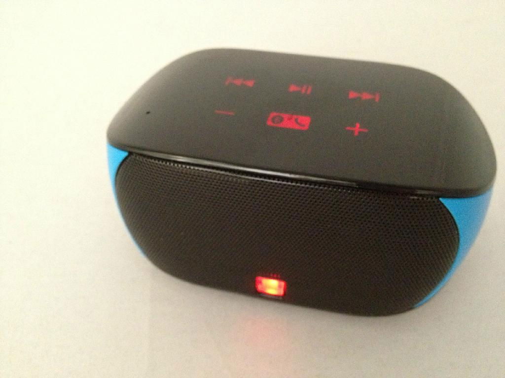 Portable mini bluetooth speaker with hands-free and touch-panel control function 3