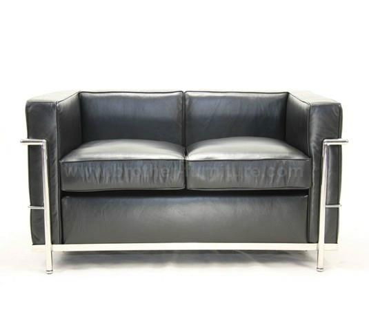 LC2 sofa 3