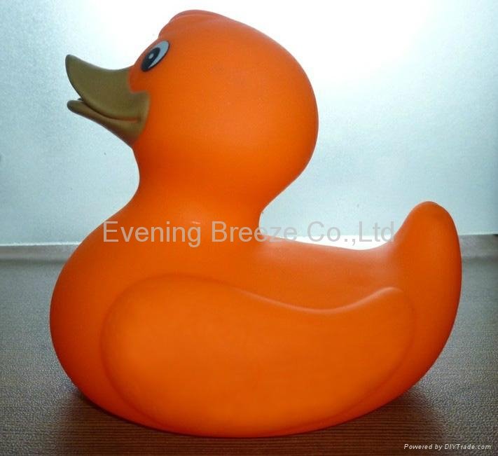 kids promotional baby bath floating rubber duck  2