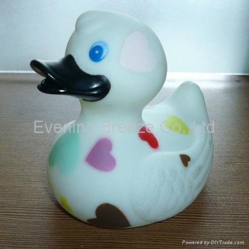 kids promotional baby bath floating rubber duck  4