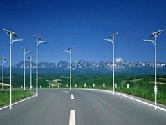 Roadway lighting pole