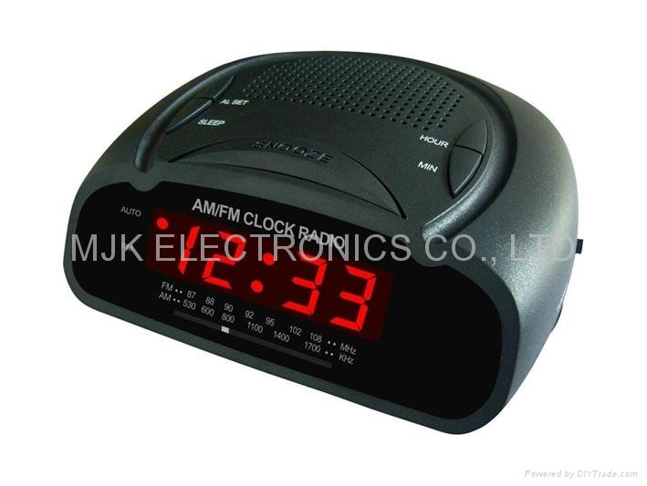 0.6" AM/FM LED Alarm Clock Radio 2