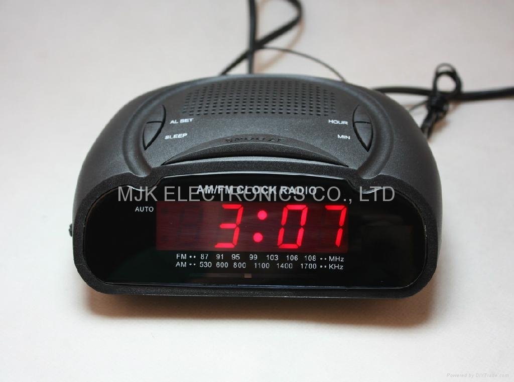 0.6" AM/FM LED Alarm Clock Radio 5