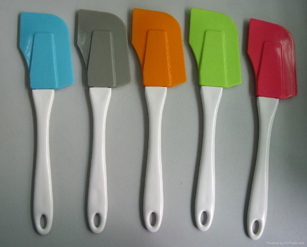 cookware set silicone scraper, scoop with pp handle  4