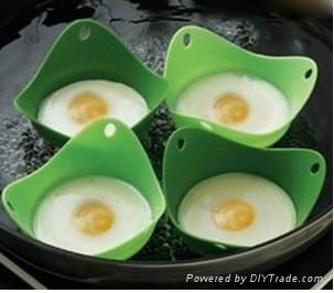 Colorful cooking silicon egg mold for your kitchenware 