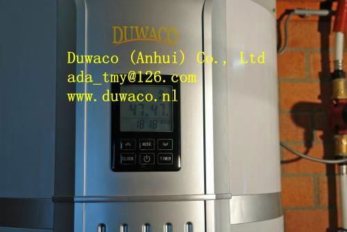 DUWACO air source heat pump air conditioner with solar panel