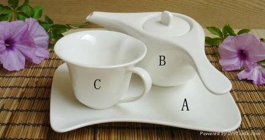 Porcelain tea and coffee set  5