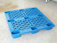 plastic pallet