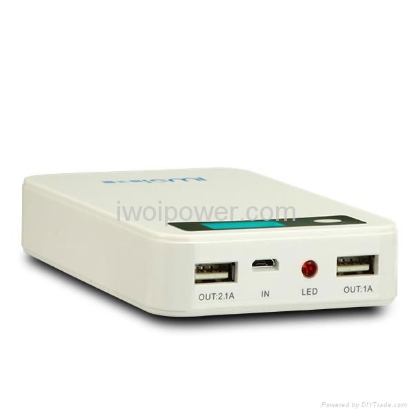 Portable Power Bank 8800mAh with dual charger USB socket 3