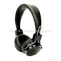 Stereo bluetooth headphones with FM radio 1