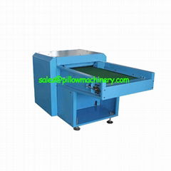 Polyester fiber opening machine