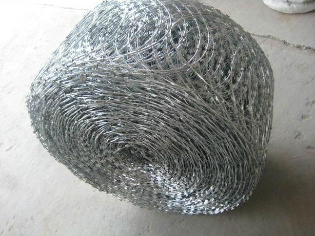 HOT SALE galvanized barbed wire(factory) 2