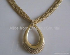 fashion necklace