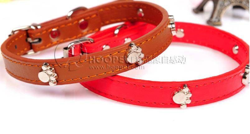 Pet PU collar with Metal paw prints