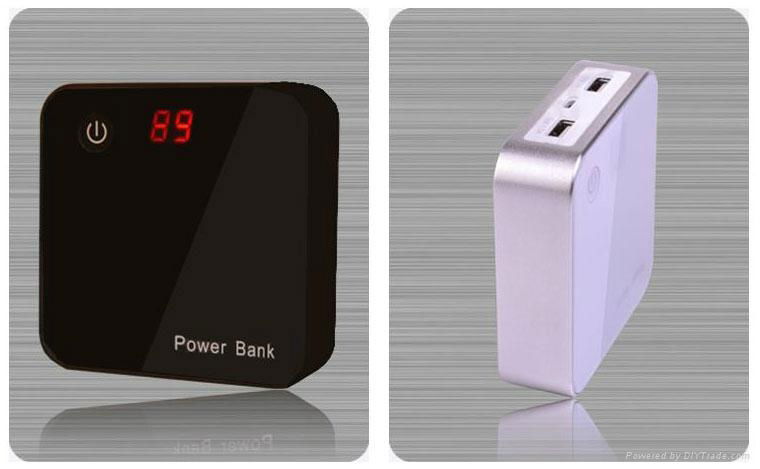 Dual USB Power bank 7800mah with digital screen show remaining power