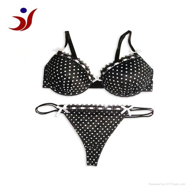 Girls sexy bra and panty with dots printing 