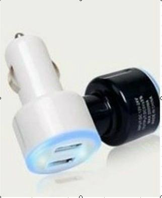 New Dual USB Car Charger for iPhone 3