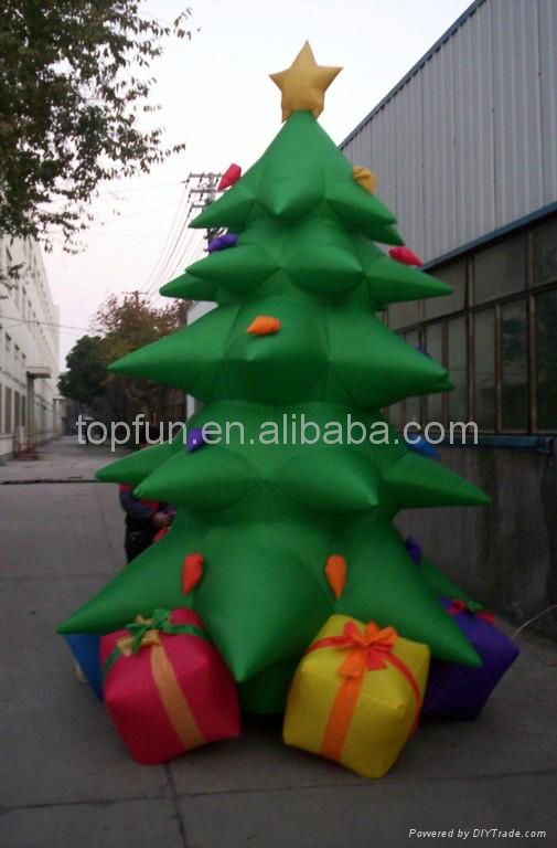 inflatable christmas tree