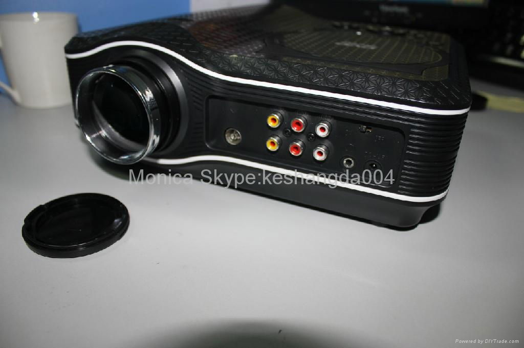 Low price DVD projector with battery option home theatre TV cinema beamer 3