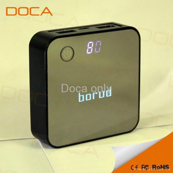 8400mAH DOCA D525 power bank LCD digital display 2