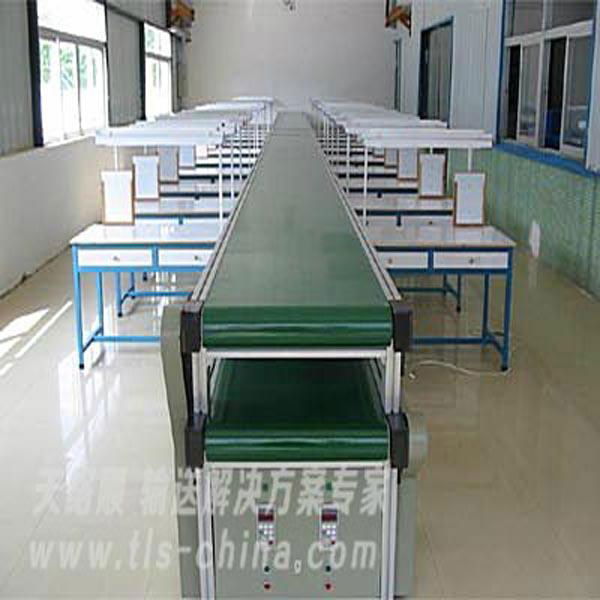 Rubber conveyor belt production line for light products