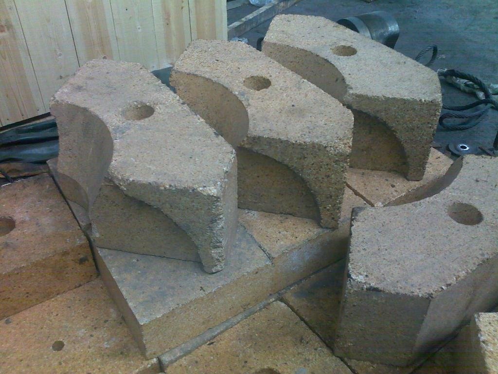 Refractory materials for boiler lining