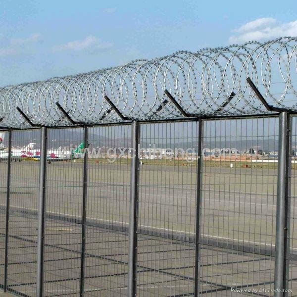 Airport Wire Fence 5