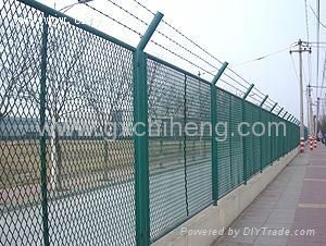 Barbed Iron Wire Mesh 4