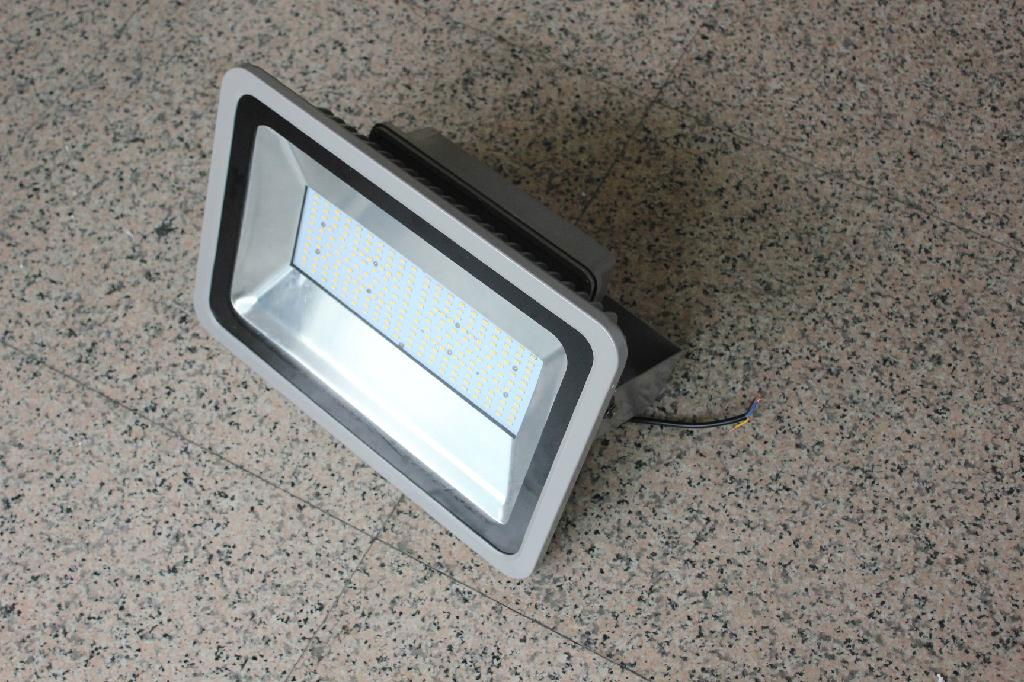 NEW Dimmable LED Floodlight--HNS-200W 2
