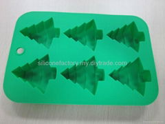 Green Christmas tree 6 holes silicone