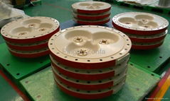 Three phase GIS spacer 