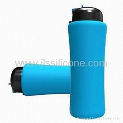 Flexible silicone water bottle for travel 