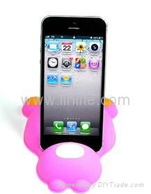 cute bear-shaped wholesale silicone phone holder 2