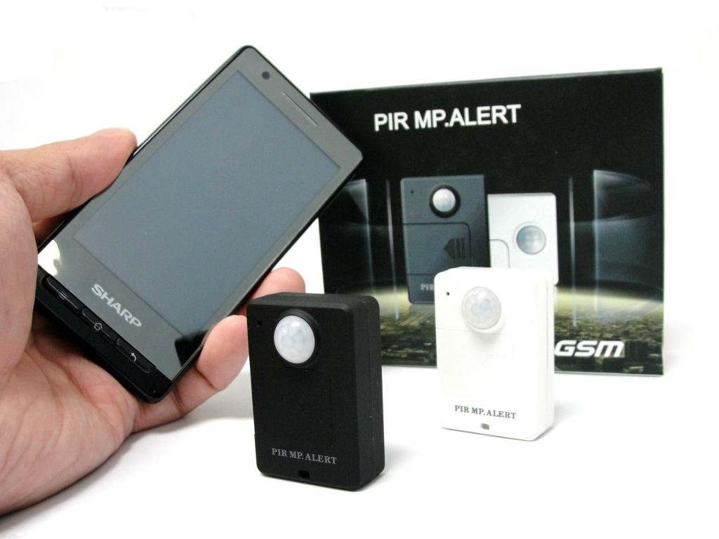 Wireless PIR Sensor Motion Detector GSM Alarm System Alert Monitor Remote Contro