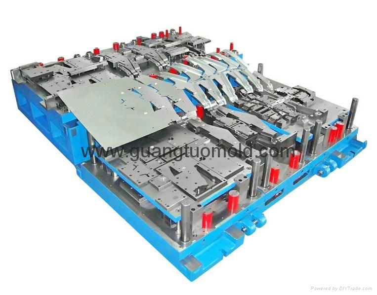 metal progressive mold