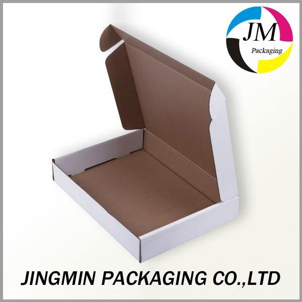 Corrugated shipping boxes 3