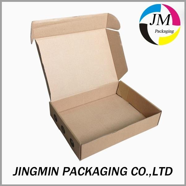 Corrugated shipping boxes 4