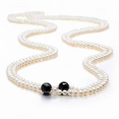 Freshwater pearl necklace