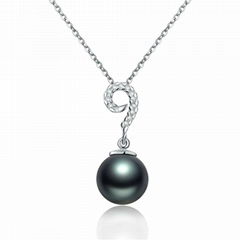 18 k white Tahiti black pearls