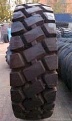 RADIAL OTR LOADER TYRE 18.00R33