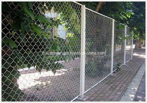 Chain link fence 4