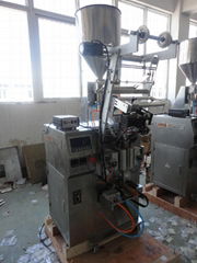 AUTOMATIC LIQUID PACKING MACHINE IN POUCH SACHET DXD80Y