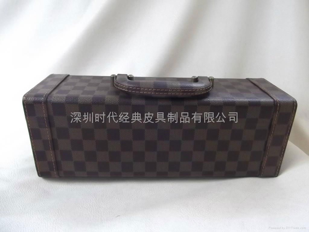leather wine box normal single bottle in use 3