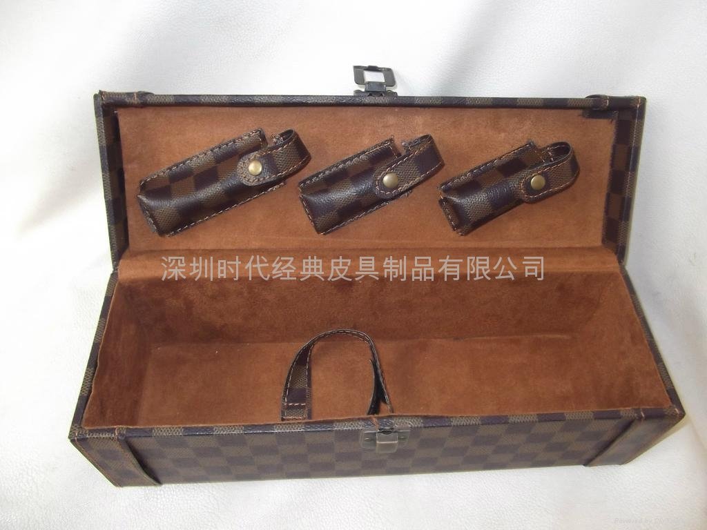 leather wine box normal single bottle in use 4